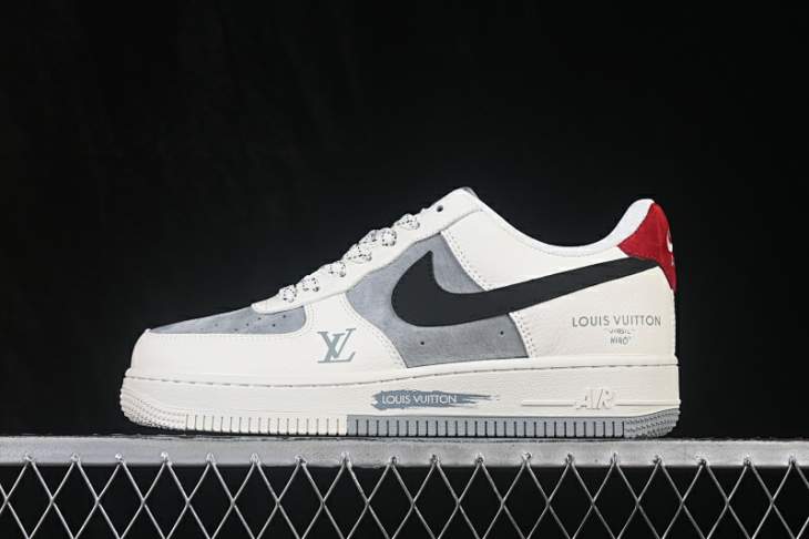 Picture of Air Force 1 _SKUfw23273402882576018fw